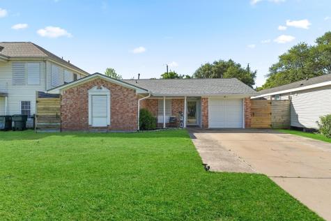 5009 Avenue R 1/2 Galveston TX 77551