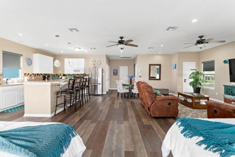 1391 Keith Avenue Gilchrist TX 77617