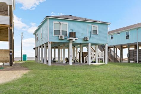 1391 Keith Avenue Gilchrist TX 77617