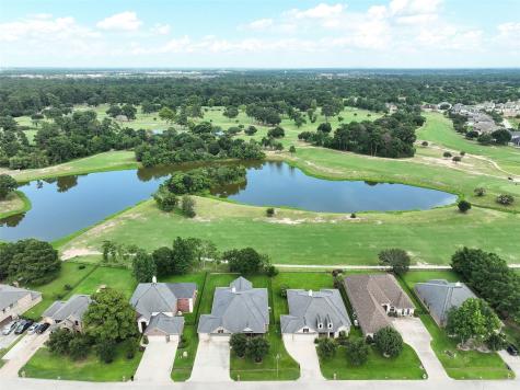 11007 N Country Club Green Drive Tomball TX 77375