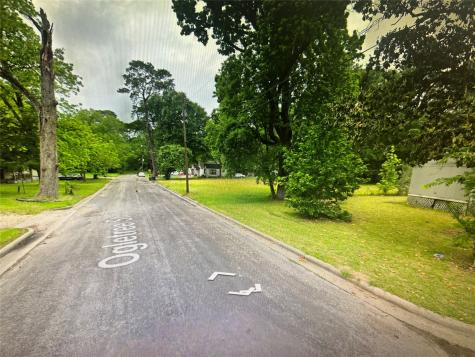 220 S Jackson Avenue Livingston TX 77351