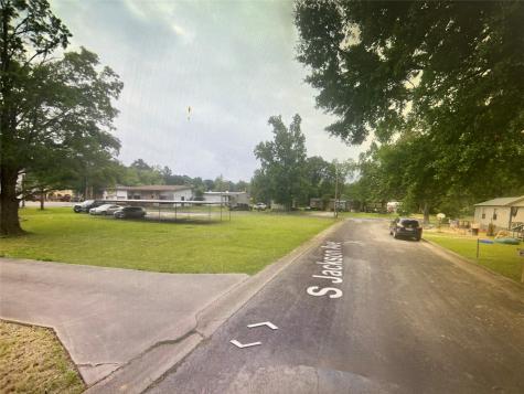 220 S Jackson Avenue Livingston TX 77351