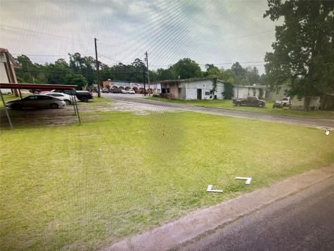 220 S Jackson Avenue Livingston TX 77351