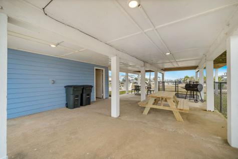 16642 Jolly Roger Road Jamaica Beach TX 77554