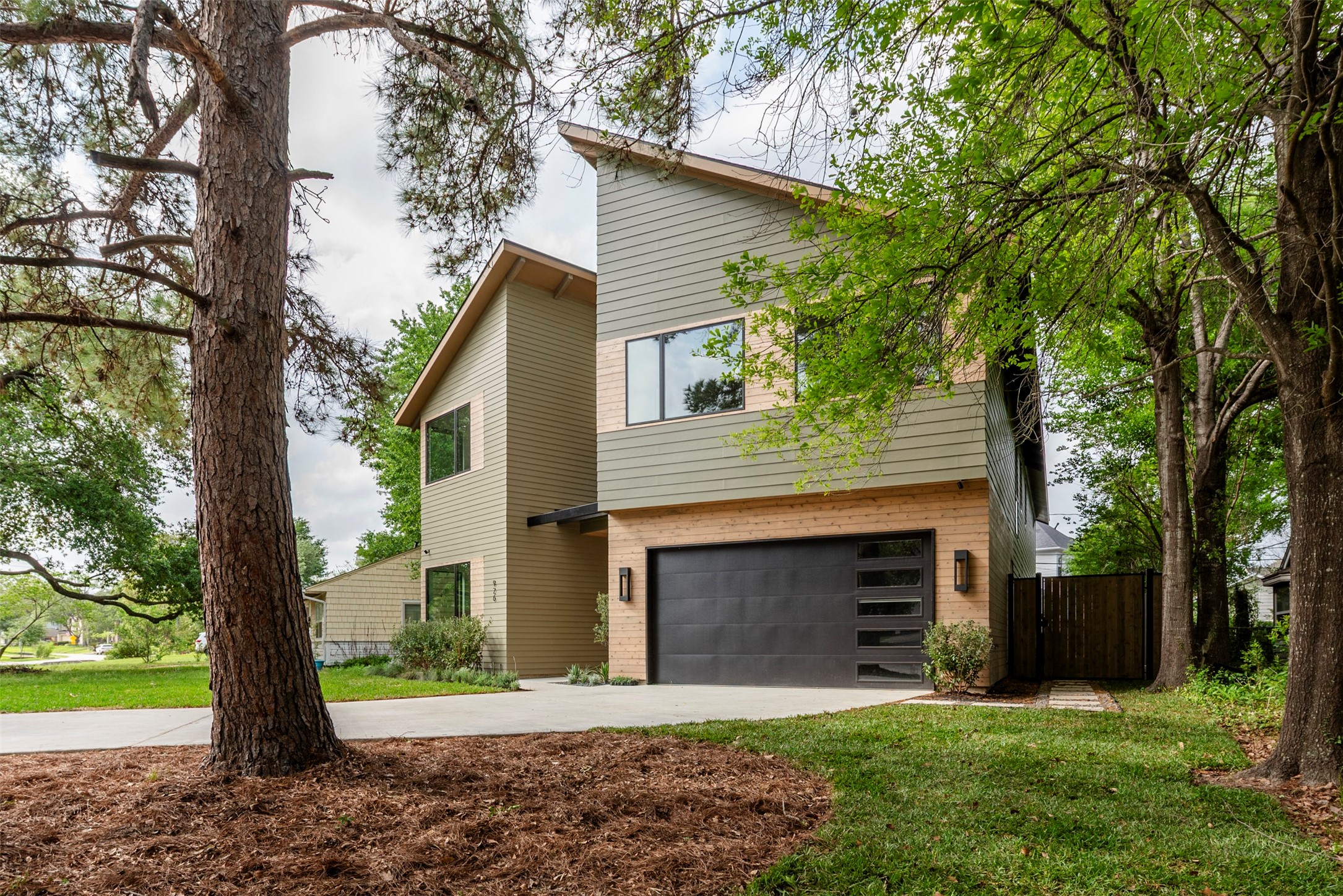 926 W 41st Street Houston TX 77018
