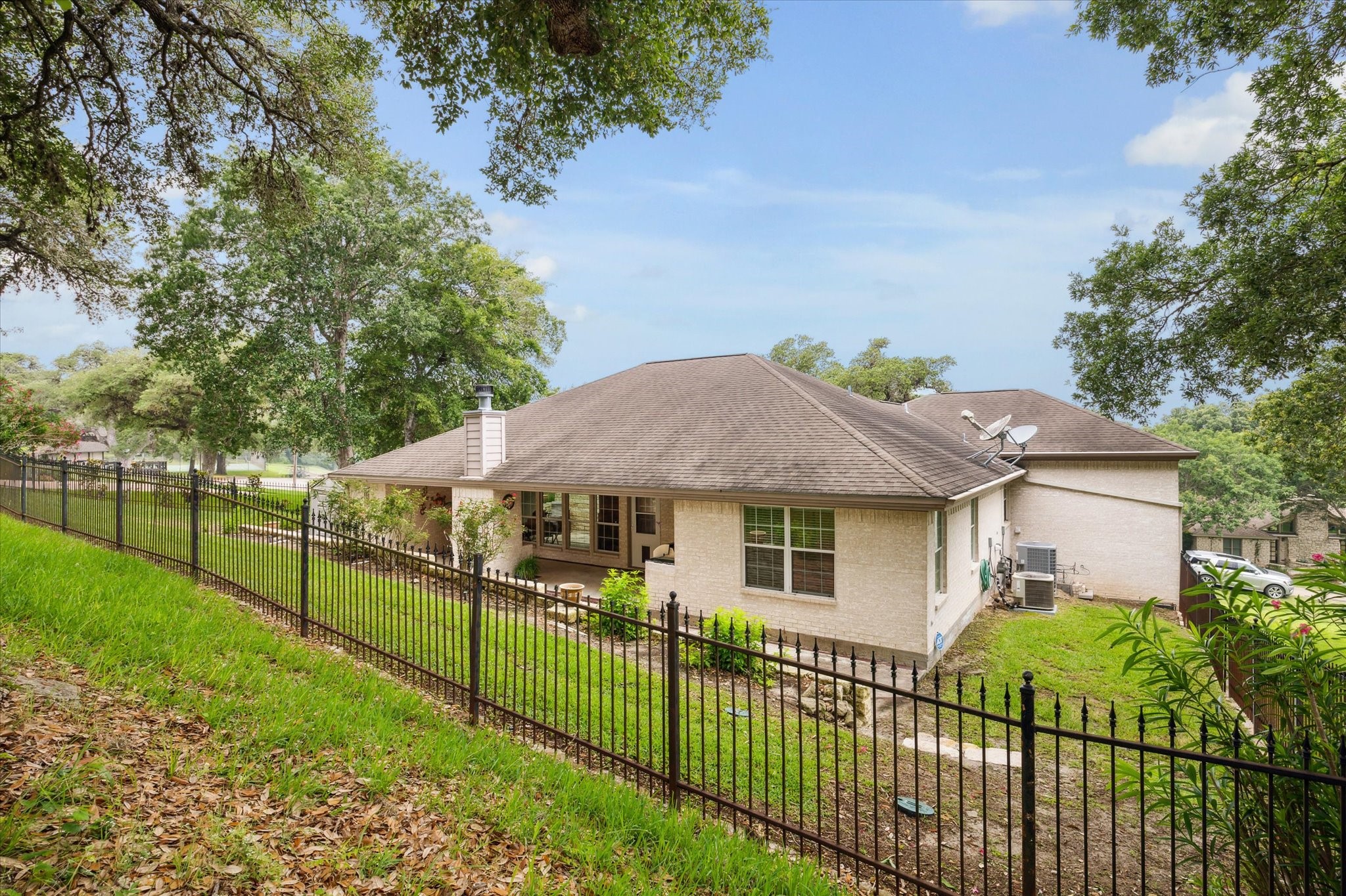 619 Country Club Court La Grange TX 78945