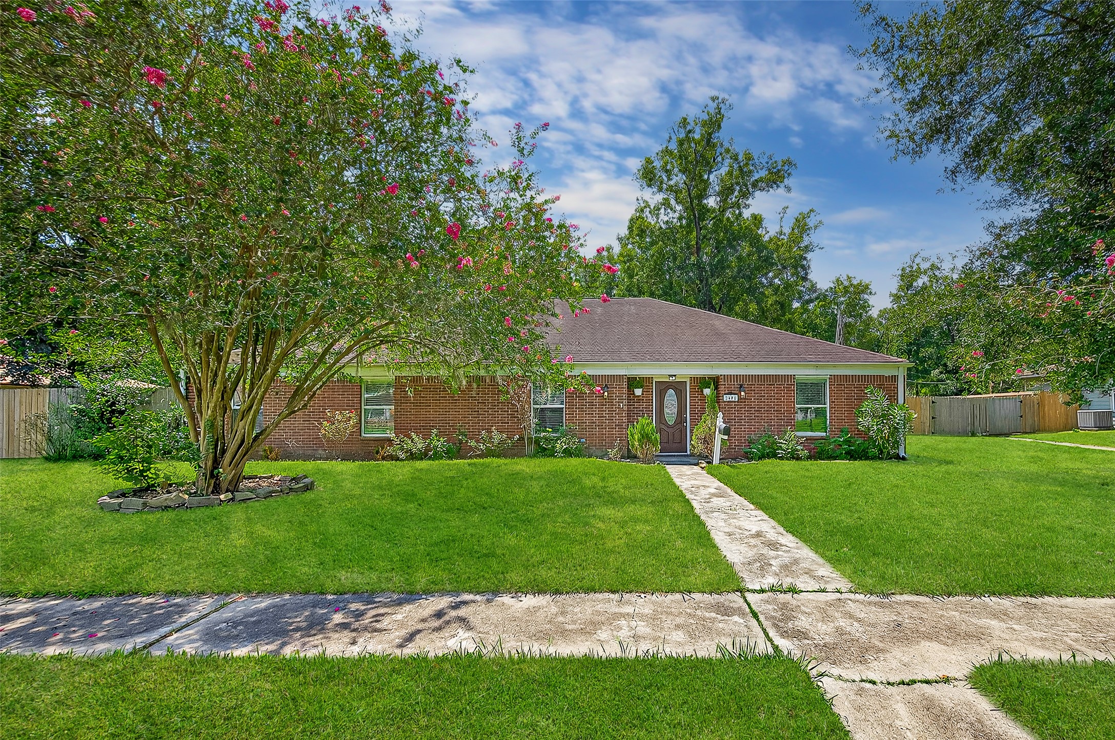 2404 Hollywood Avenue Liberty TX 77575