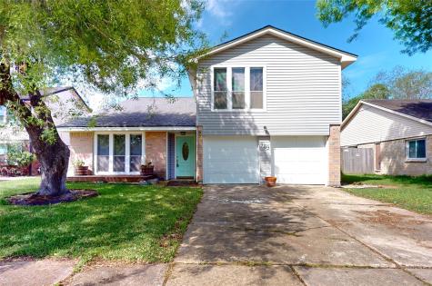 303 Stonewall Drive League City TX 77573
