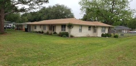 316 E Matagorda Avenue Palacios TX 77465