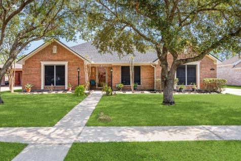 110 Meadow Gate Drive League City TX 77573
