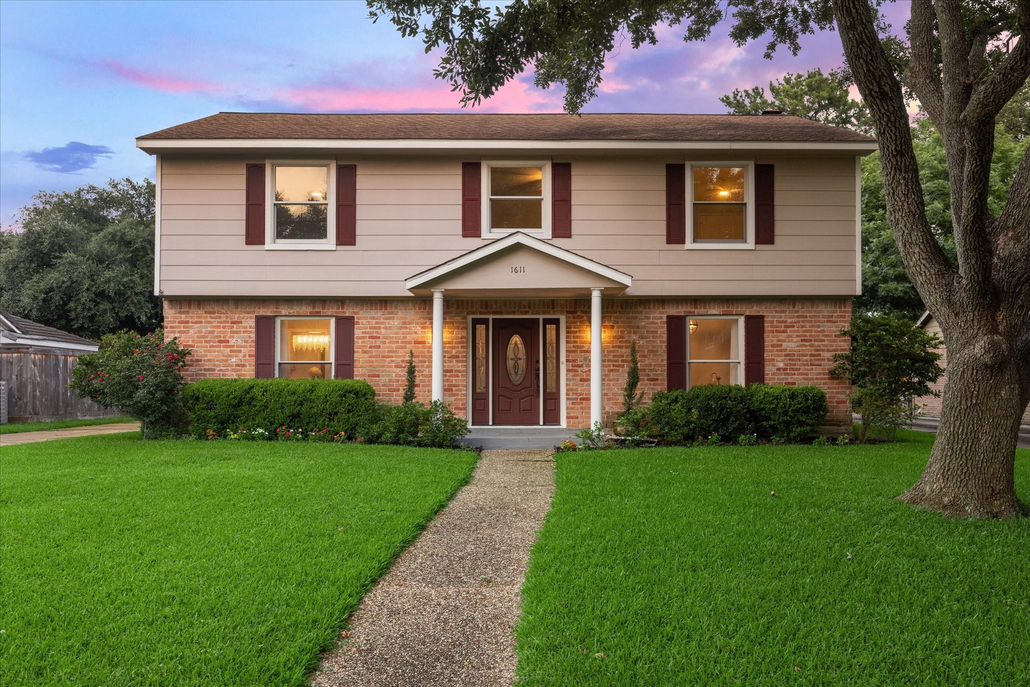 1611 Crystal Hills Drive Houston TX 77077