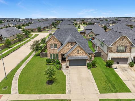 1926 Kingston Meadow Lane Katy TX 77494
