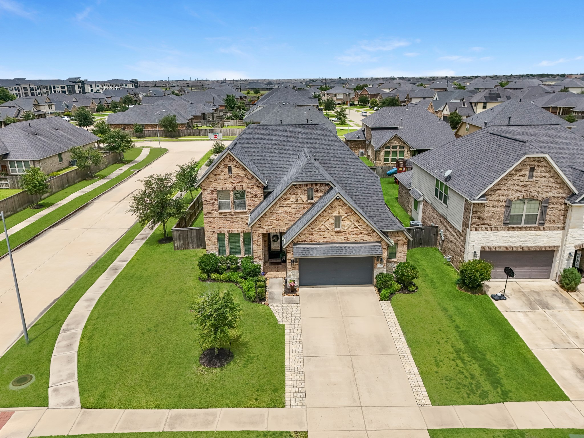 1926 Kingston Meadow Lane Katy TX 77494
