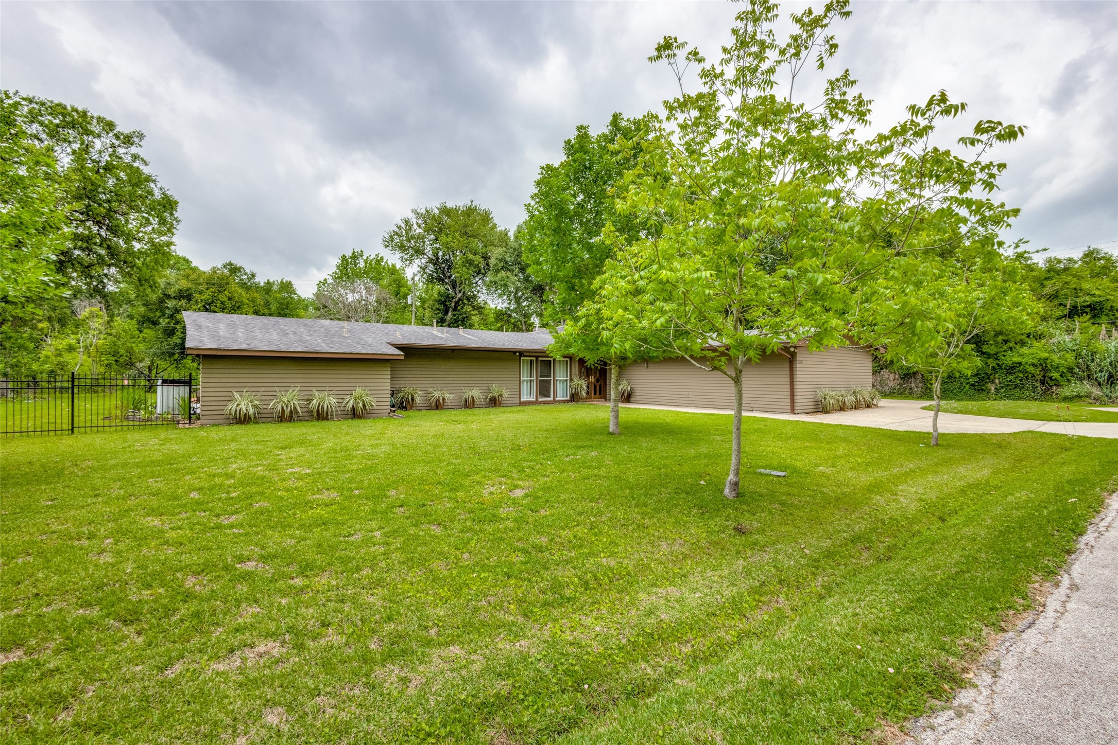 6310 N Haywood Drive Houston TX 77061