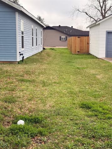 603 Boston Avenue Nederland TX 77627