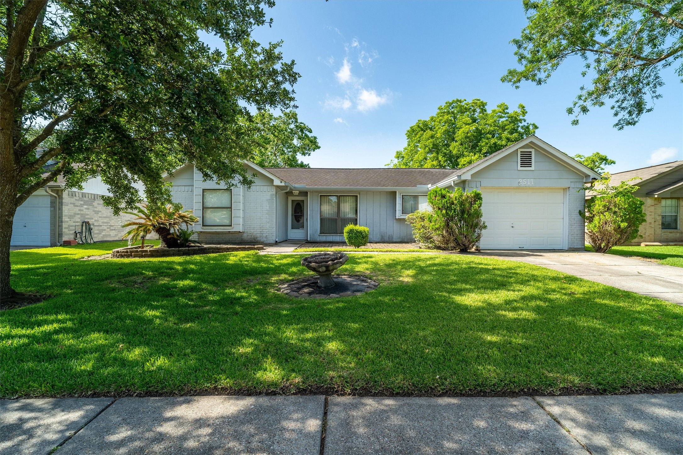 2511 Drummer Drive League City TX 77573