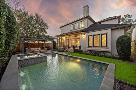 4624 Willow Street Bellaire TX 77401