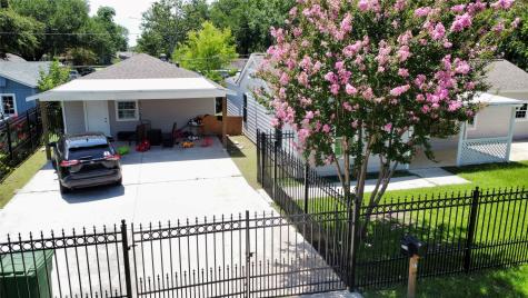 5701 Luna Street Houston TX 77076