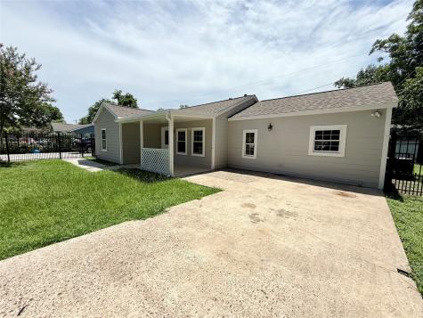 5701 Luna Street Houston TX 77076