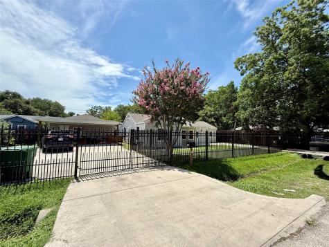 5701 Luna Street Houston TX 77076