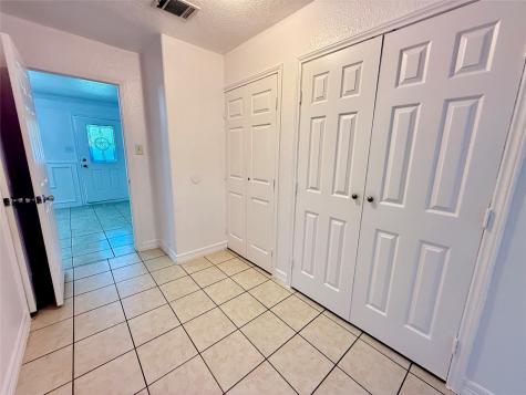 5701 Luna Street Houston TX 77076