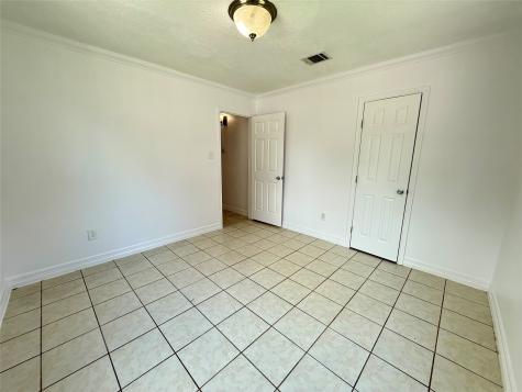 5701 Luna Street Houston TX 77076