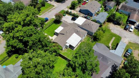 5701 Luna Street Houston TX 77076