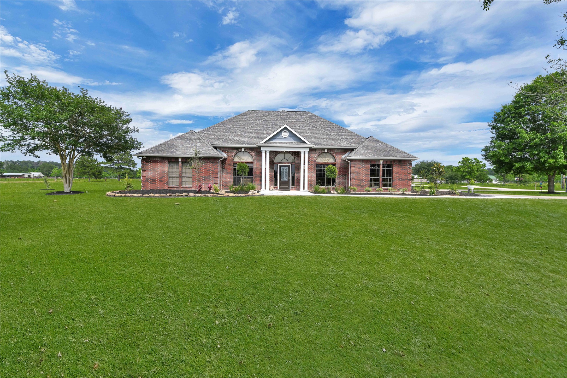 2778 County Road 2285 Cleveland TX 77327