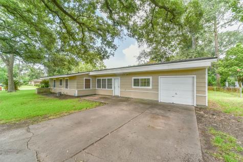 1002 W Snyder Street Alvin TX 77511