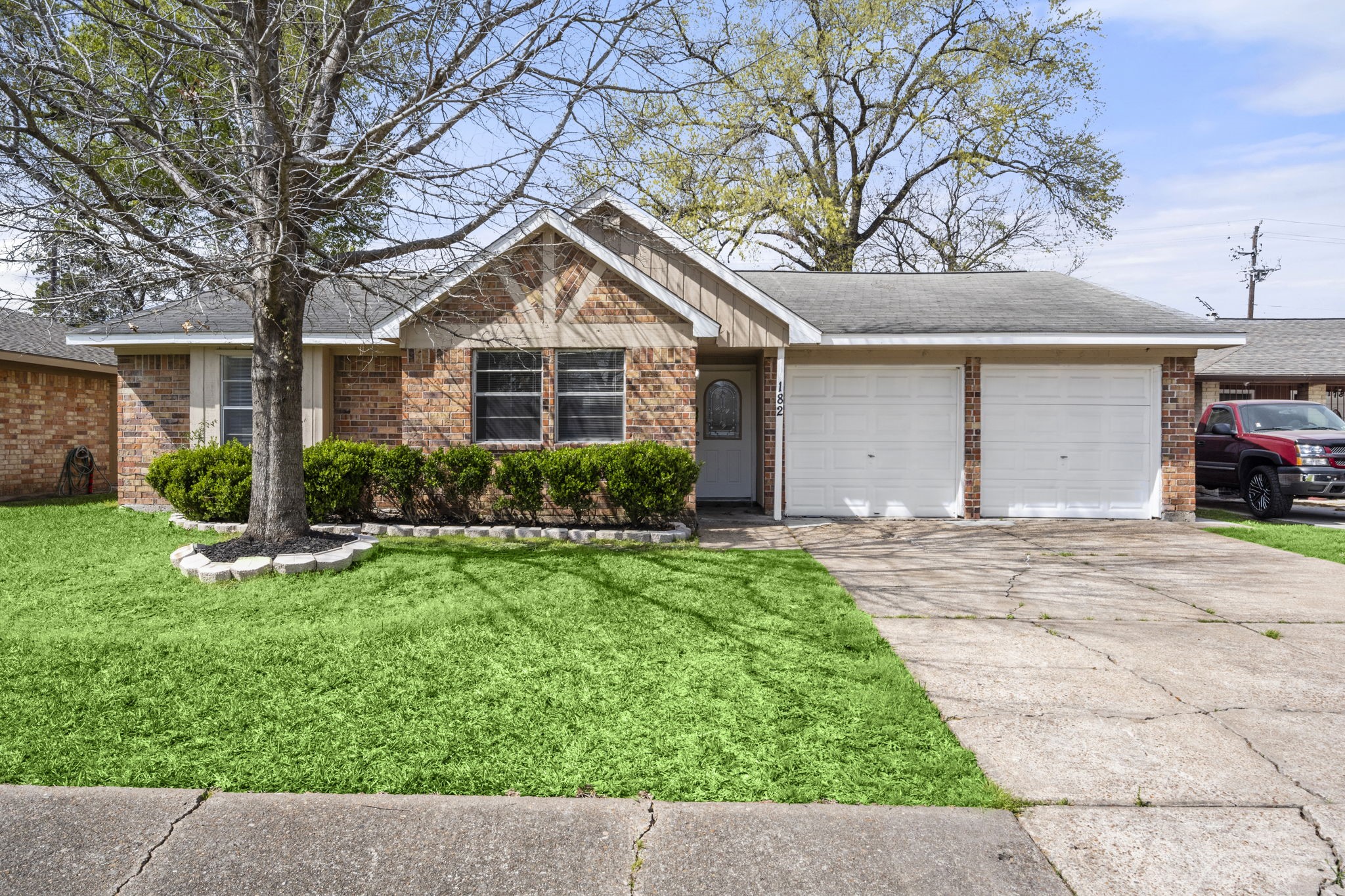 182 White Cedar Street Houston TX 77015