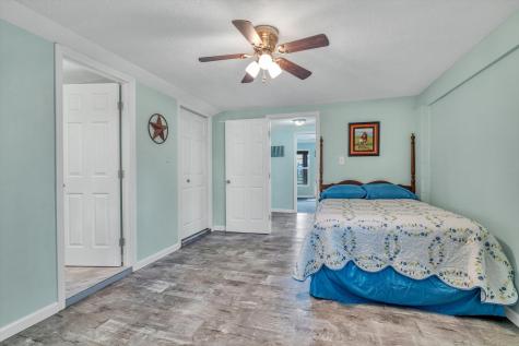 14 Dolphin Street Bayou Vista TX 77563
