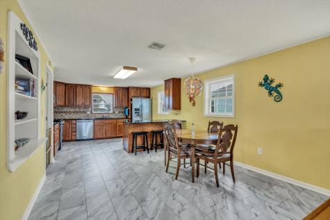 14 Dolphin Street Bayou Vista TX 77563