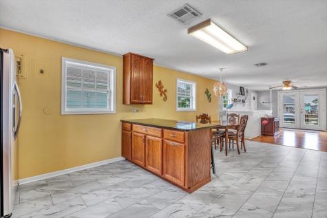 14 Dolphin Street Bayou Vista TX 77563