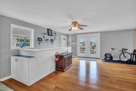 14 Dolphin Street Bayou Vista TX 77563
