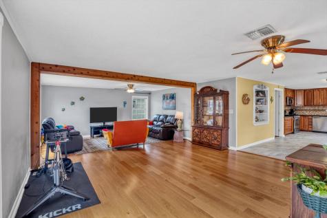 14 Dolphin Street Bayou Vista TX 77563