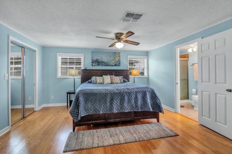 14 Dolphin Street Bayou Vista TX 77563