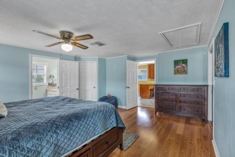 14 Dolphin Street Bayou Vista TX 77563