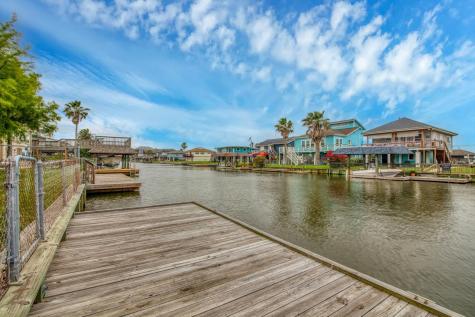 14 Dolphin Street Bayou Vista TX 77563
