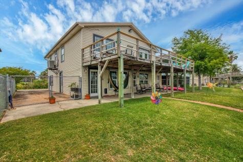 14 Dolphin Street Bayou Vista TX 77563