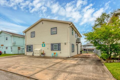 14 Dolphin Street Bayou Vista TX 77563