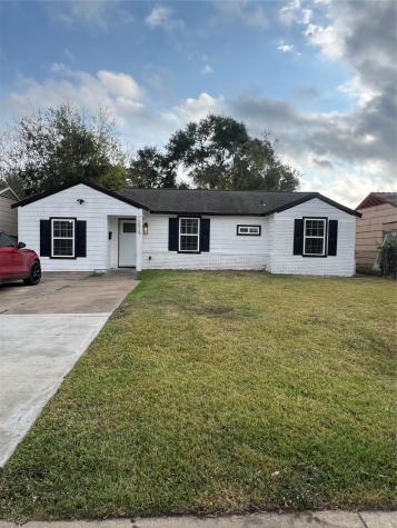 10525 Fairland Drive Houston TX 77051