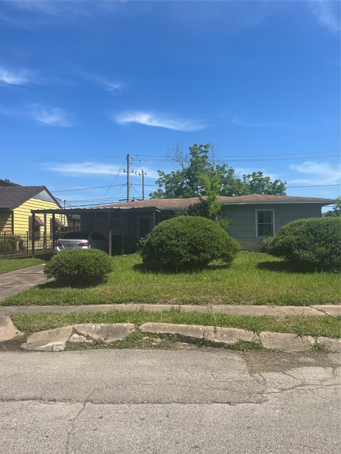 5859 Belcrest Street Houston TX 77033