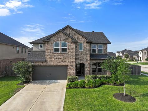 1583 Harvest Vine Court Friendswood TX 77546