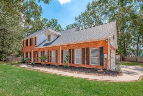 2727 Fountain View Street New Caney TX 77357