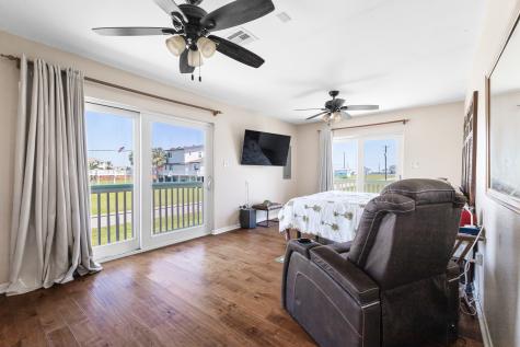 4110 2nd Street Galveston TX 77554