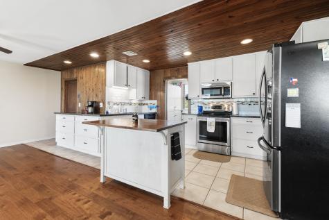 4110 2nd Street Galveston TX 77554