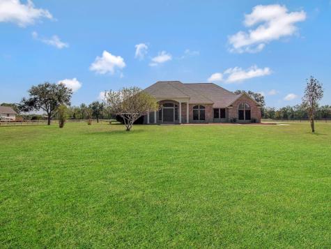 20111 Fm 523 Angleton TX 77515