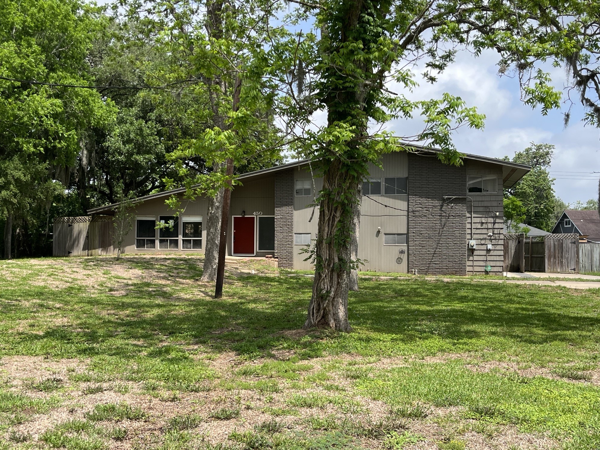450 Southern Oaks Drive Lake Jackson TX 77566