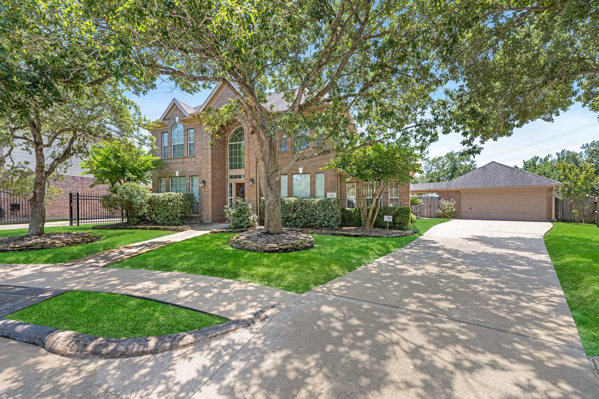 2707 Lansing Court Pearland TX 77584