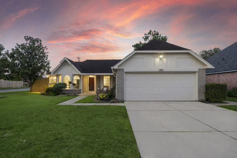 902 Bayou Vista Drive Deer Park TX 77536